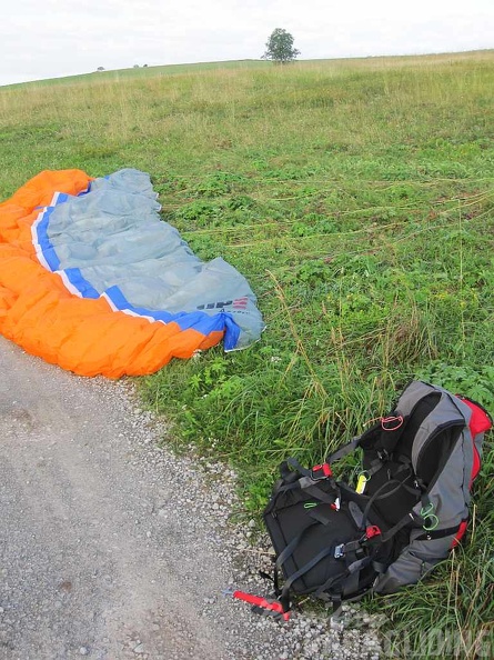 2010_RK32.10_Wasserkuppe_Paragliding_006.jpg