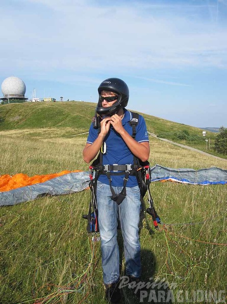 2010 RK32.10 Wasserkuppe Paragliding 015