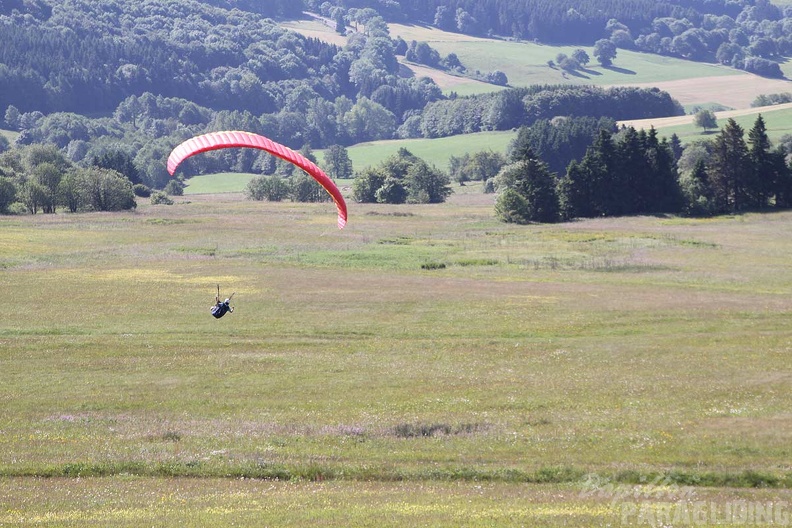 2010 RK RS26.10 Wasserkuppe Paragliding 108