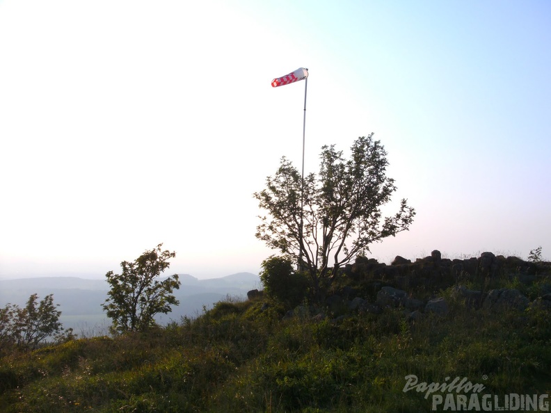 2010_RS26.10_Wasserkuppe_Gleitschirm_009.jpg