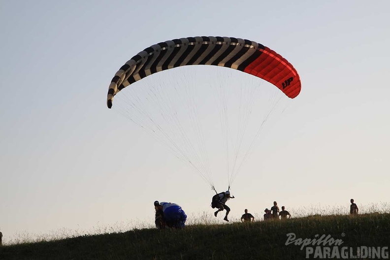 2010 RS28.10 Wasserkuppe Gleitschirm 075