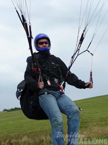 2010_RS32_10_Wasserkuppe_Gleitschirm_109.jpg