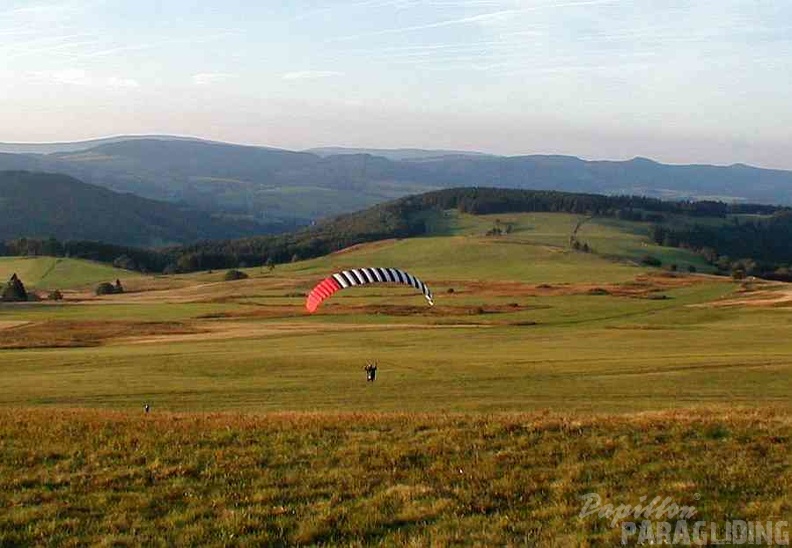 2010_RS37.10_Wasserkuppe_Gleitschirm_092.jpg