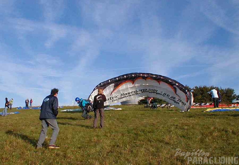 2010_RS37.10_Wasserkuppe_Gleitschirm_124.jpg