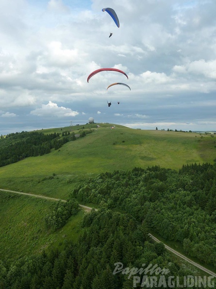 2010_Westhang_Wasserkuppe_Gleitschirm_024.jpg