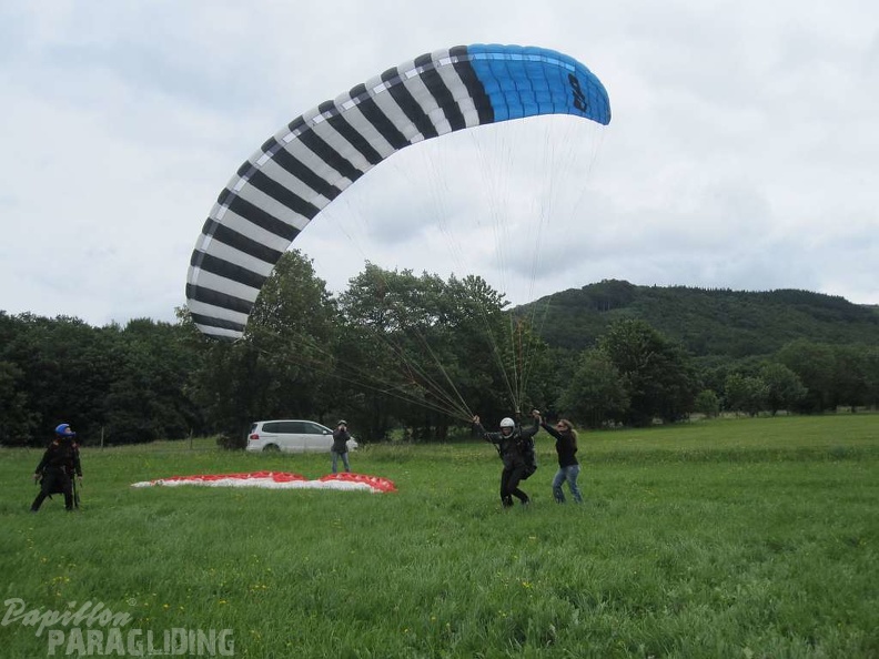 2011 RS25.11.RALF Paragliding Wasserkuppe 007
