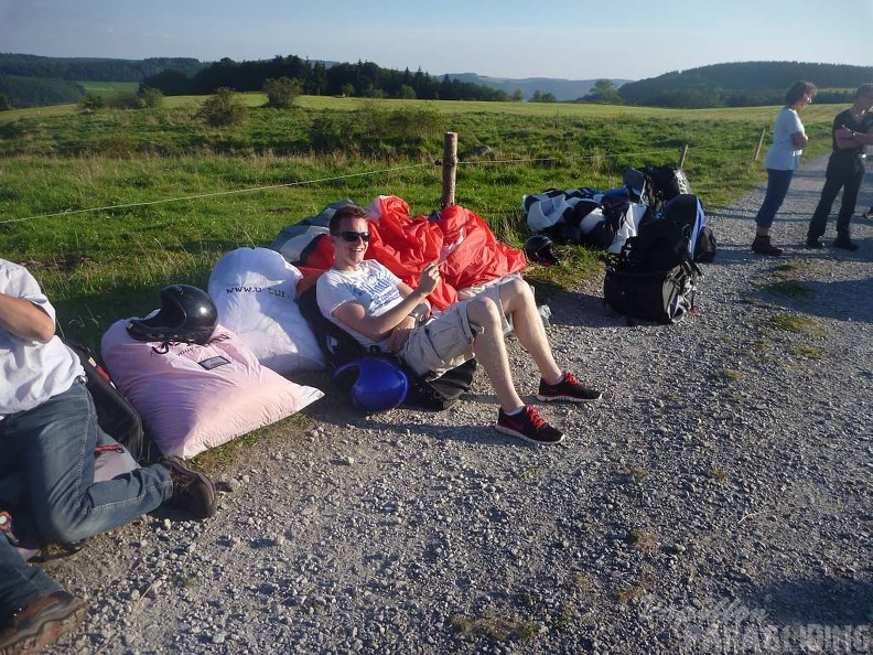 2011_RS36.11_Paragliding_Wasserkuppe_072.jpg