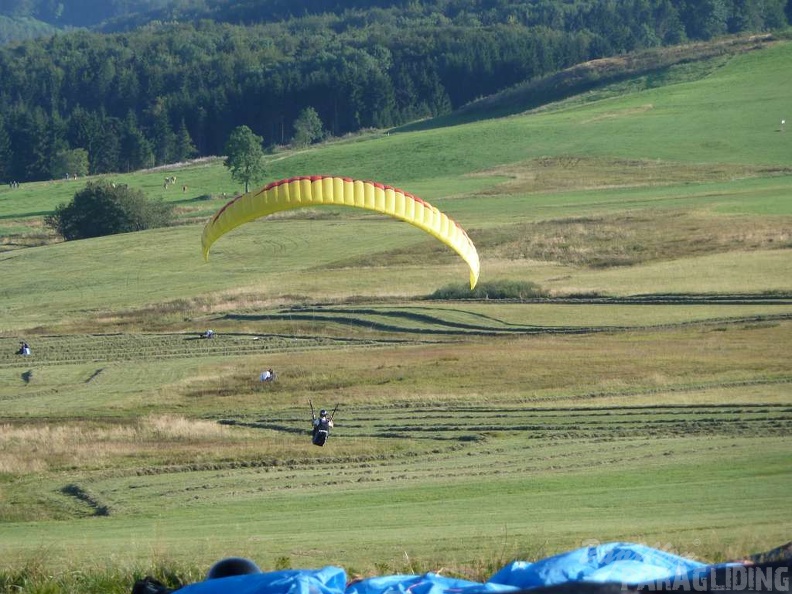 2011_RS36.11_Paragliding_Wasserkuppe_121.jpg