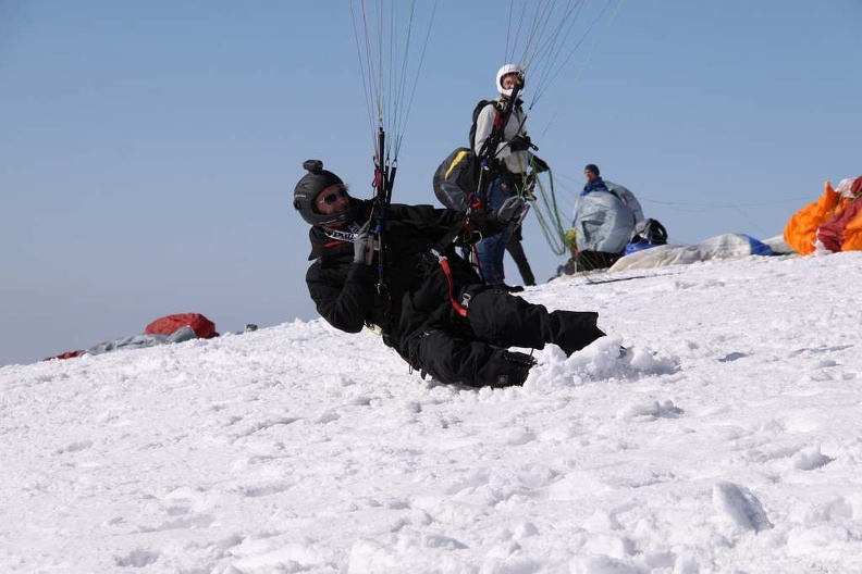 2013 03 02 Winter Paragliding Wasserkuppe 047