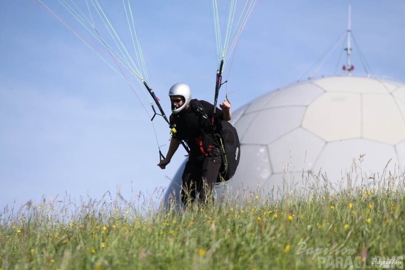 2013_RK25.13_Wasserkuppe_Gleitschirm_079.jpg