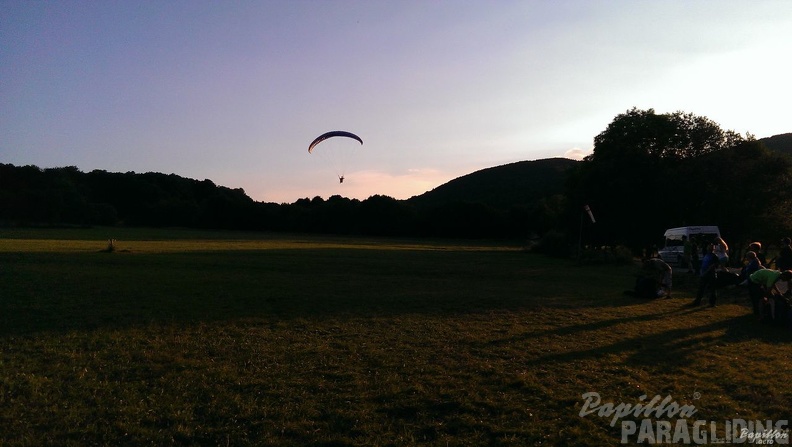 2013_RK30.13_Wasserkuppe_Gleitschirm_004.jpg