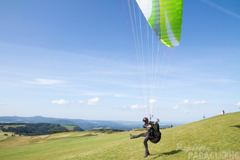 RK32 14 Paragliding Wasserkuppe 133