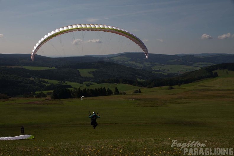 RK32 14 Paragliding Wasserkuppe 153