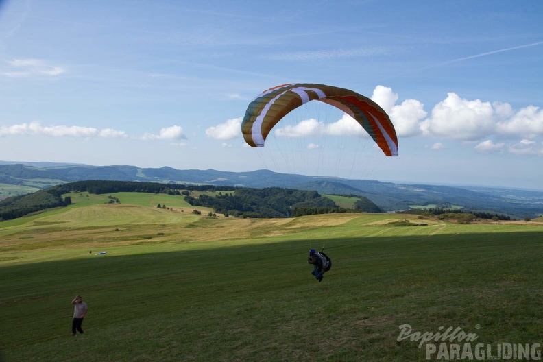 RK32 14 Paragliding Wasserkuppe 176