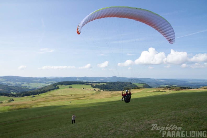 RK32 14 Paragliding Wasserkuppe 190