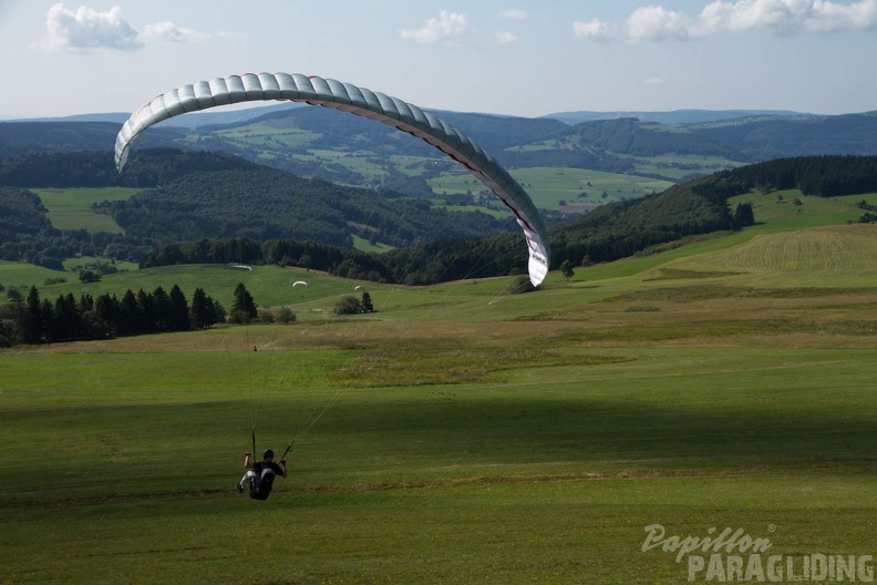 RK32 14 Paragliding Wasserkuppe 198