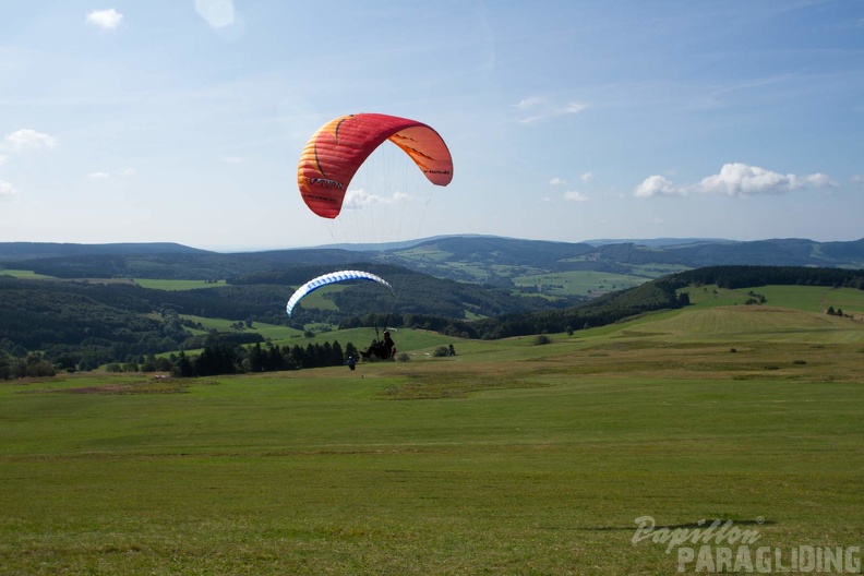 RK32 14 Paragliding Wasserkuppe 211