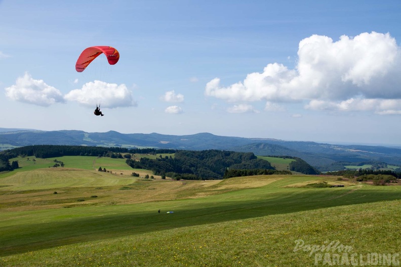 RK32 14 Paragliding Wasserkuppe 263