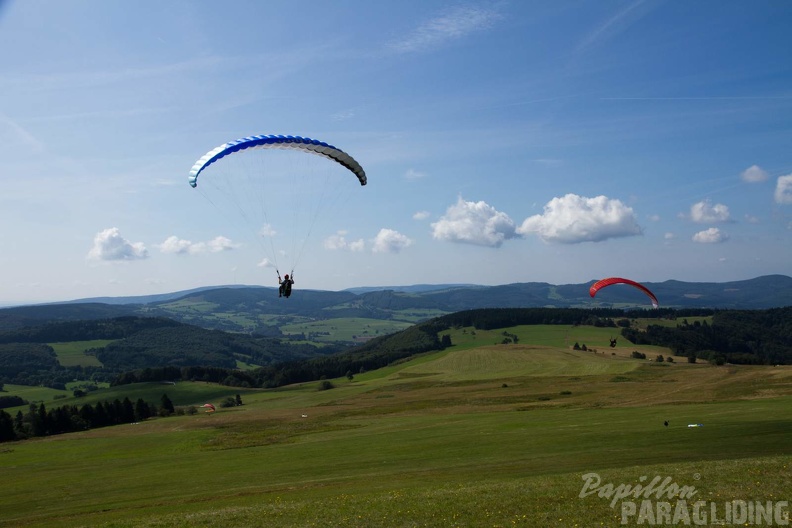 RK32 14 Paragliding Wasserkuppe 272