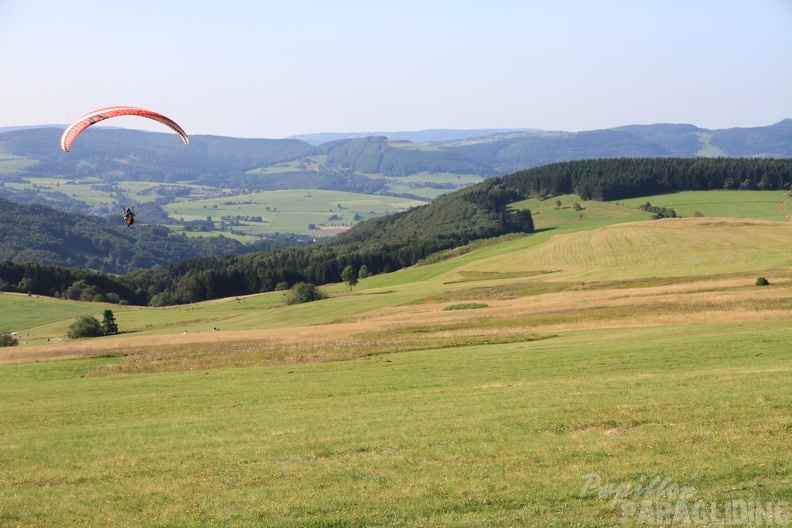 RK32 14 Paragliding Wasserkuppe 327