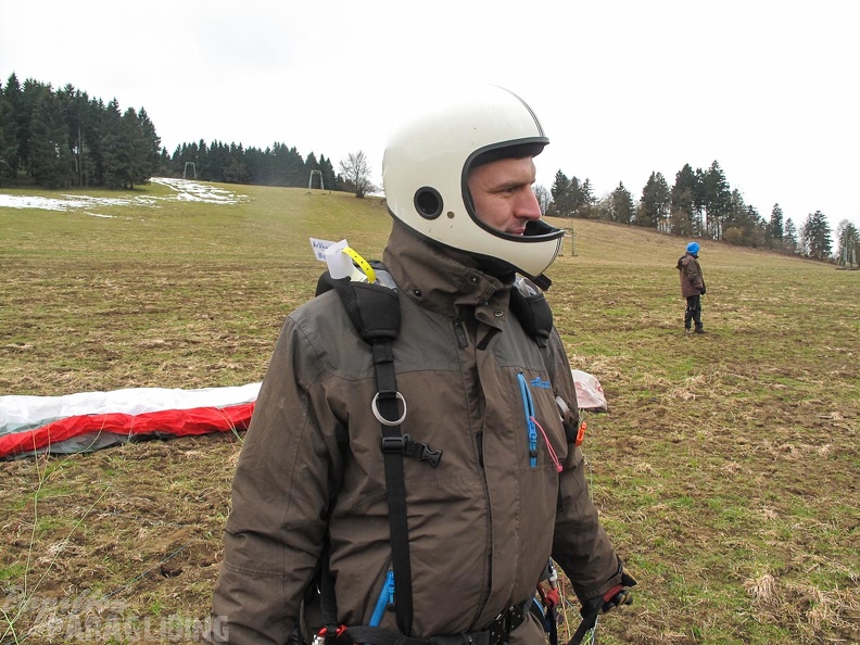 RK13 15 Paragliding 05-16