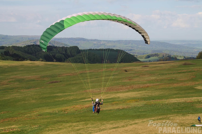 RK19 15 Wasserkuppe-Paragliding-169