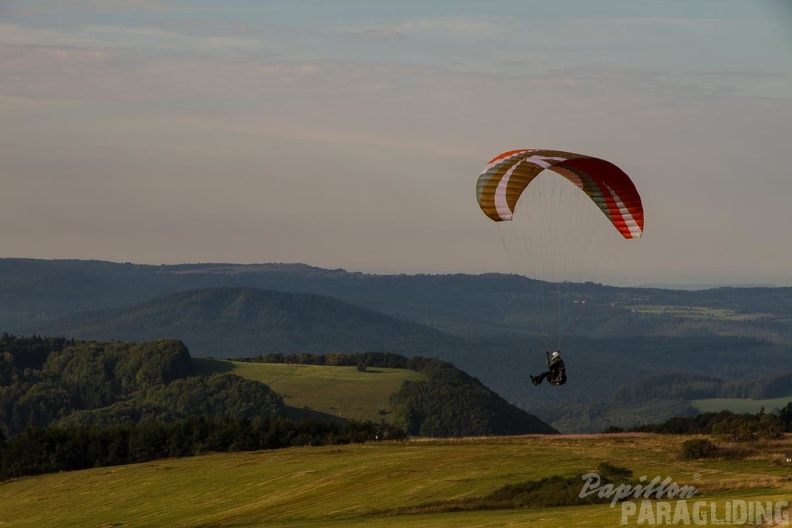 RK37 15 Gleitschirm Wasserkuppe 260