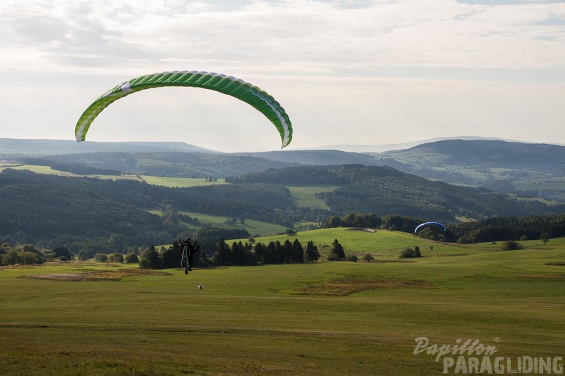 RK37_15_Gleitschirm_Wasserkuppe_361.jpg