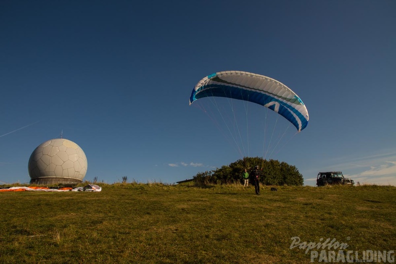 RK37 15 Gleitschirm Wasserkuppe 377