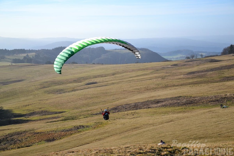 rk53.15-paragliding-120