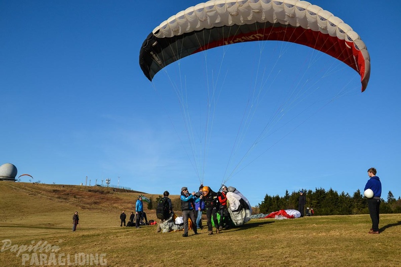 rk53.15-paragliding-139