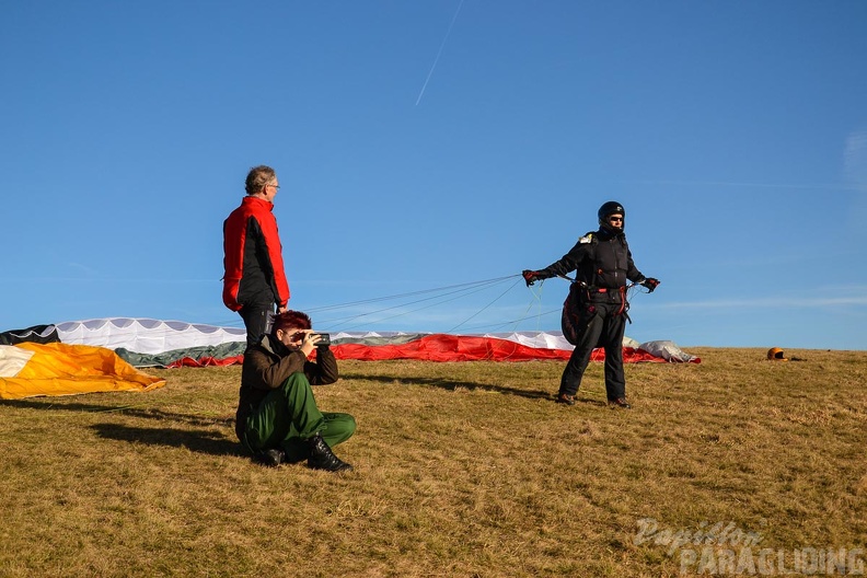 rk53.15-paragliding-186