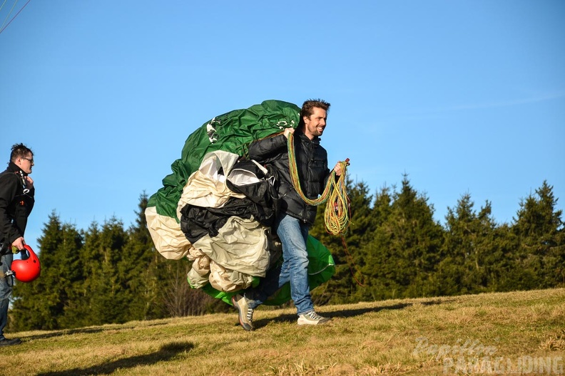 rk53.15-paragliding-197.jpg