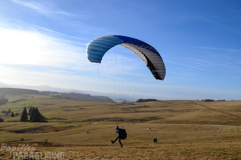 rk53.15-paragliding-199