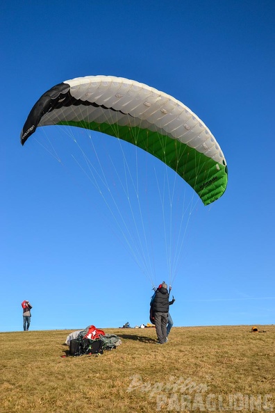 rk53.15-paragliding-207