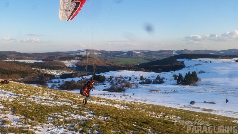 RK17.16 Paragliding-158