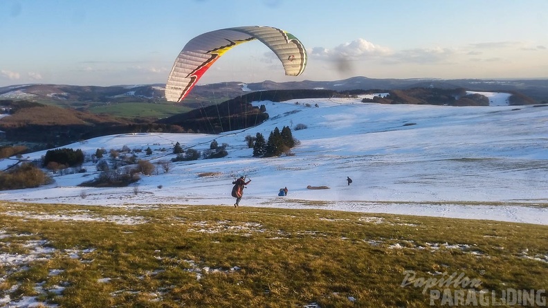 RK17.16 Paragliding-162