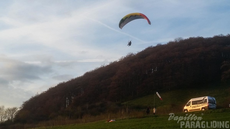 RK17.16 Paragliding-196