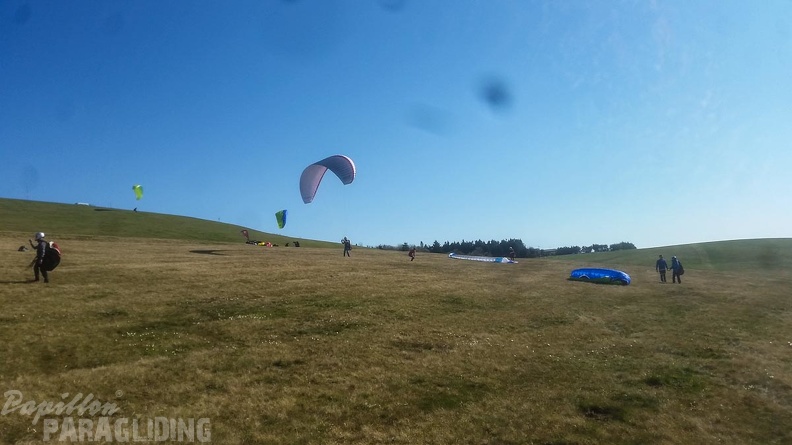 RK18.16 Paragliding-218