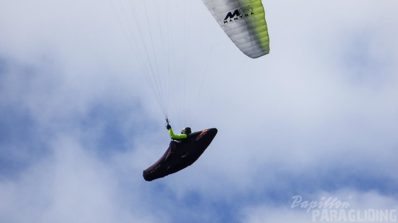 RK26.16 Paragliding-01-1026