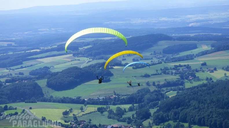 RK26.16 Paragliding-01-1030