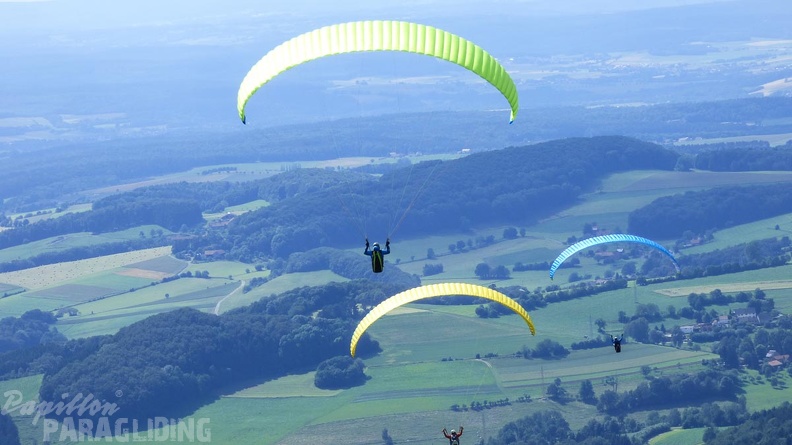 RK26.16_Paragliding-01-1032.jpg