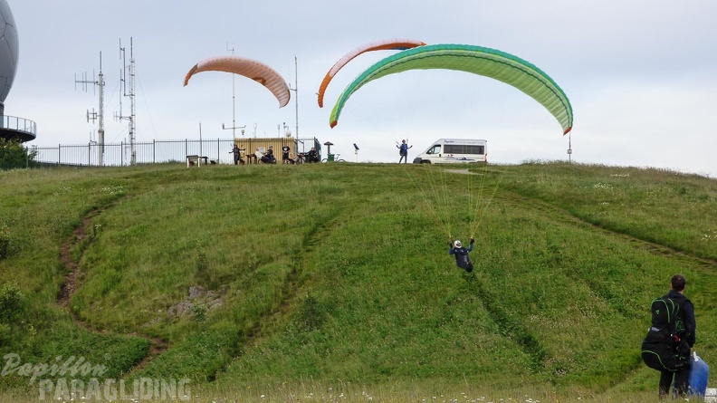 RK26.16_Paragliding-01-1055.jpg