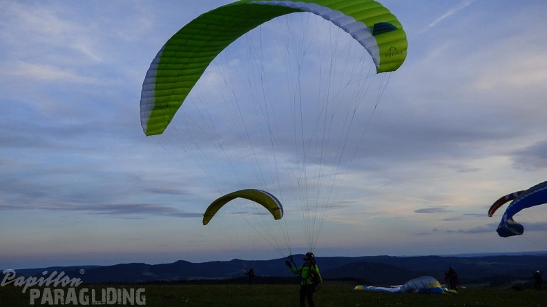 RK26.16_Paragliding-01-1082.jpg