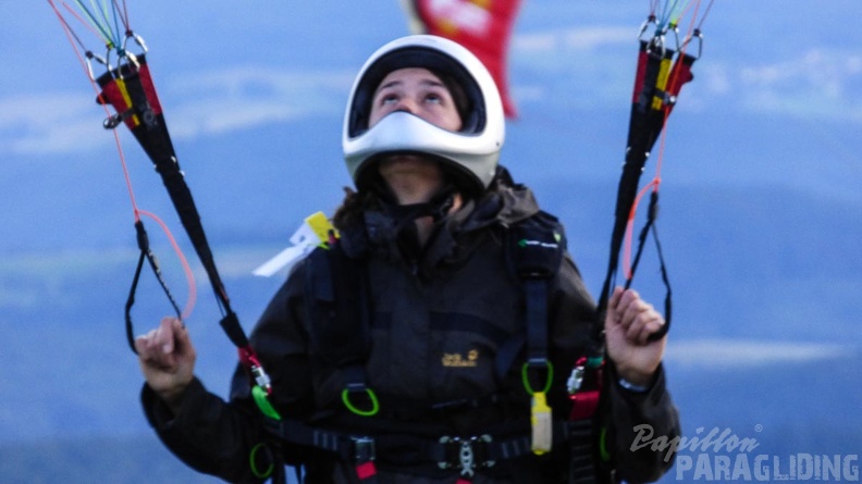 RK26.16 Paragliding-01-1106