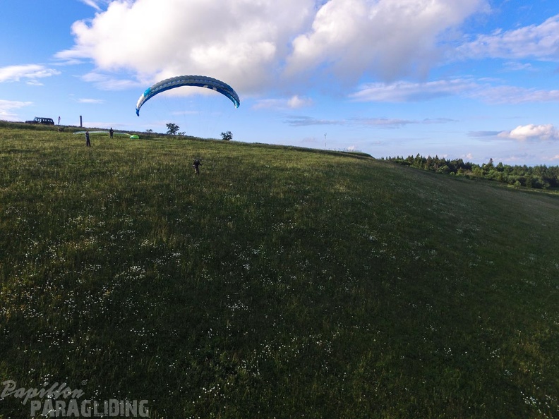 RK26.16_Paragliding-1102.jpg