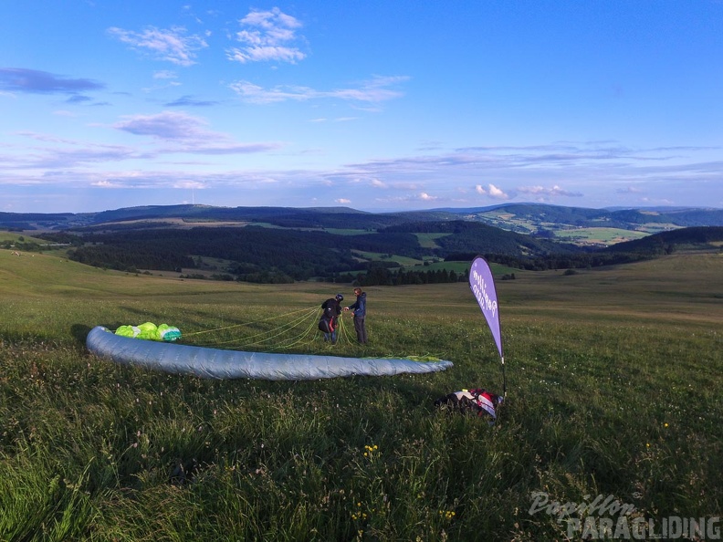 RK26.16 Paragliding-1108