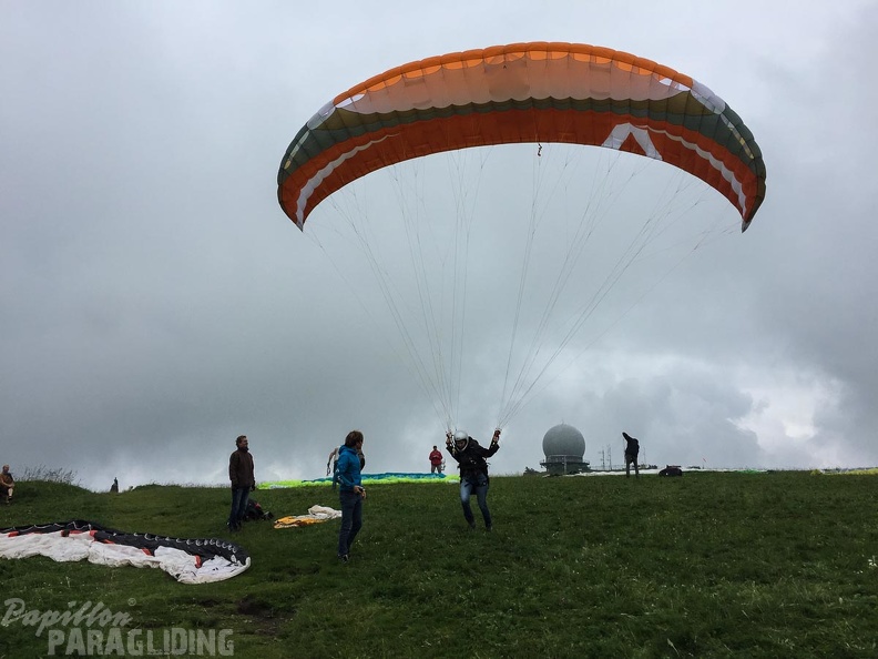 RK26.16 Paragliding-1131