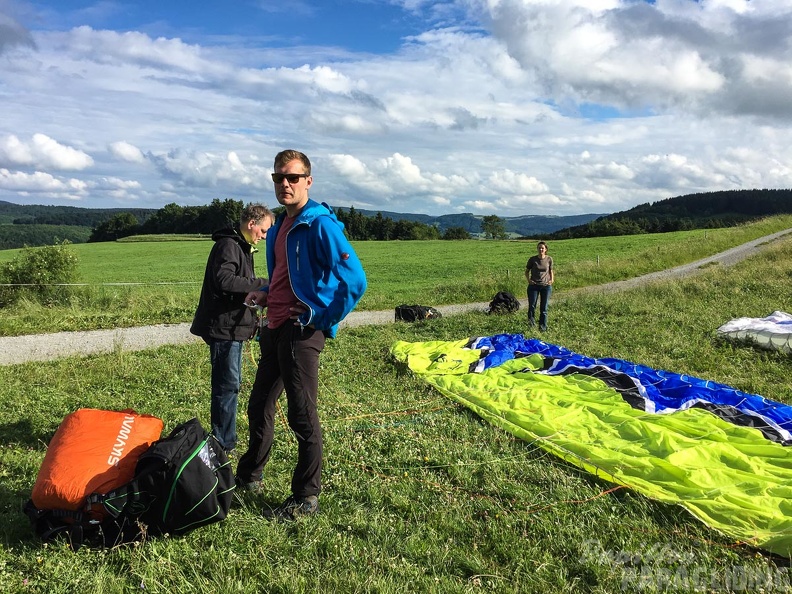 RK26.16_Paragliding-1286.jpg