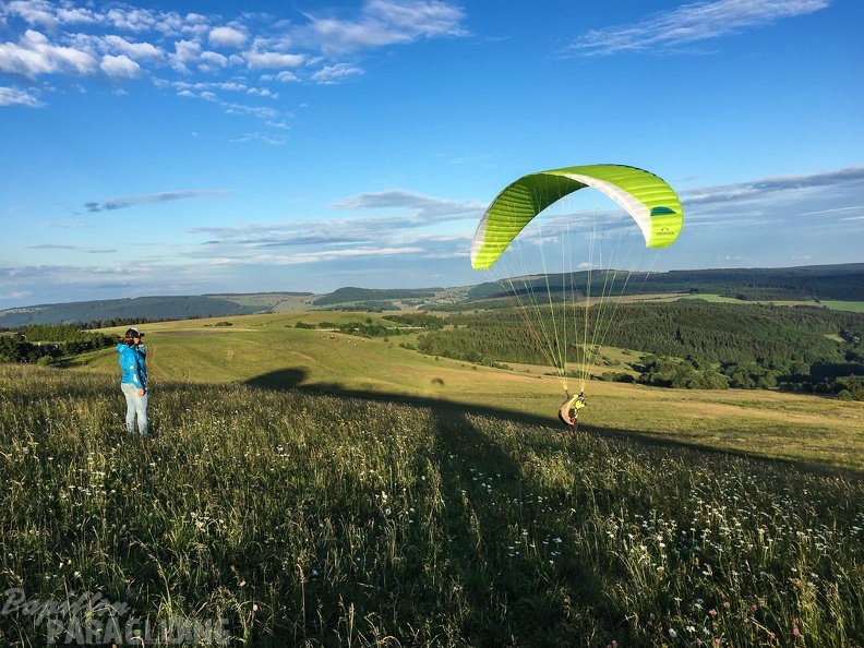 RK26.16 Paragliding-1394